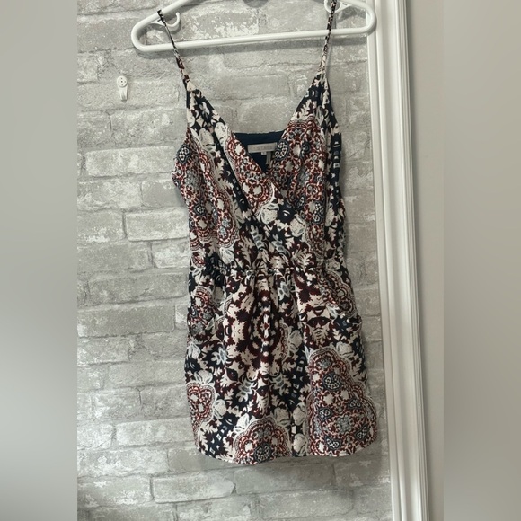 Romper size Small - PTP 16  beautiful 1.State romper with adjustable straps - Picture 2 of 5